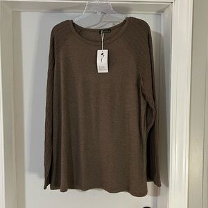NWT OFEEFAN Long Sleeve Top – XL Brown